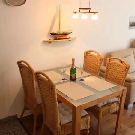 Maritime Ferienwohnung In Strandnaehe Dorumer Neufeld Exterior photo